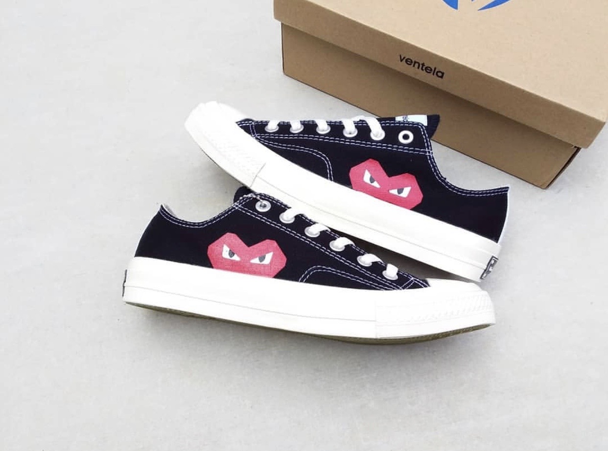 Produk Ventela lainnya yang terlihat mirip desain sepatu Converse x Comme de Garçons